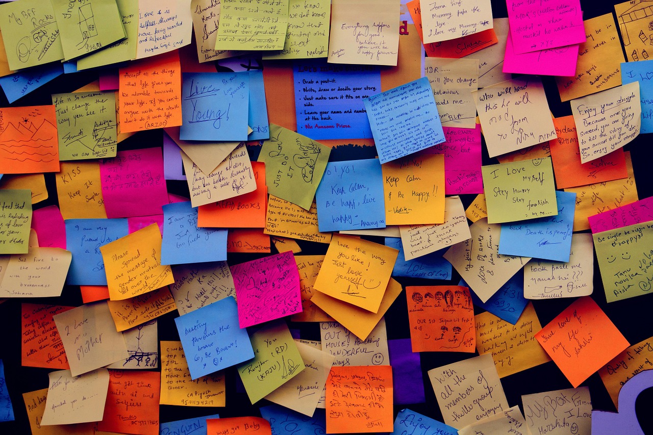How to Use Post-it Notes to Organize